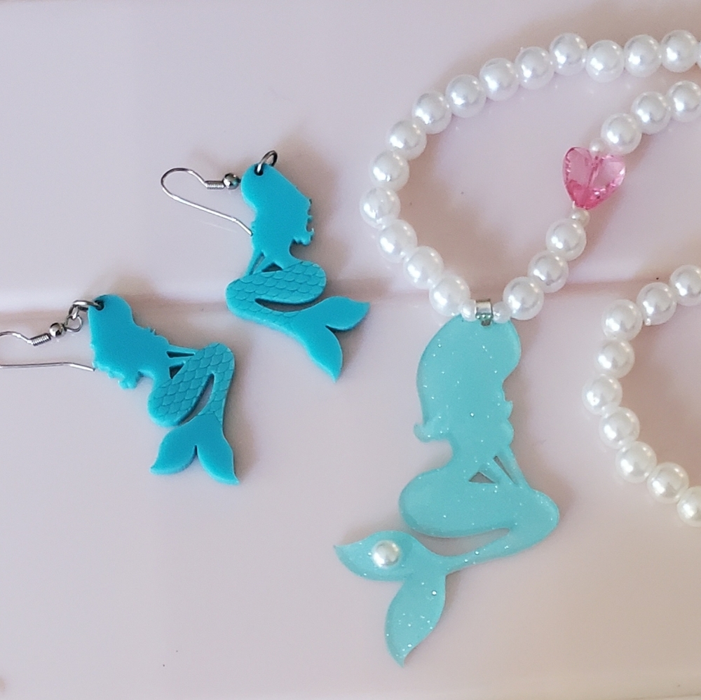 Mermaid earring and necklace bundle